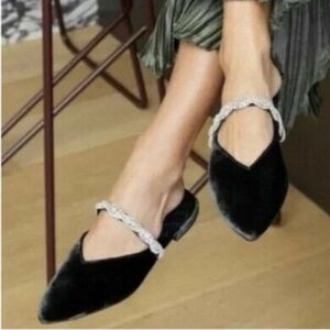 Birdies Velvet Mule The Swan Black Crystal Bracelet  Size 5 New